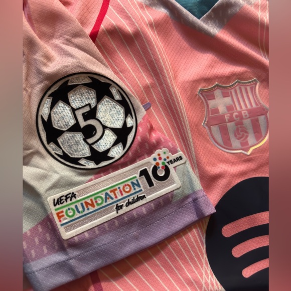 Lamine Yamal Pink Barcelona Jersey Men’s Sz Small New with tags Nike - Picture 6 of 11